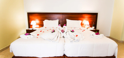 Hôtel Esmeralda 3*, Séjour Grèce & ses îles, Rhodes par Ôvoyages Hôtel Esmeralda 3*, Séjour Grèce & ses îles, Rhodes par Ôvoyages