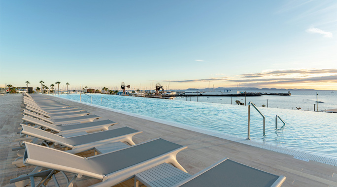 Hôtel Barceló Playa Blanca Royal Level 4* Adult Only +18, Séjour Espagne & ses îles, Canaries, Lanzarote par Ôvoyages Hôtel Barceló Playa Blanca Royal Level 4* Adult Only +18, Séjour Espagne & ses îles, Canaries, Lanzarote par Ôvoyages