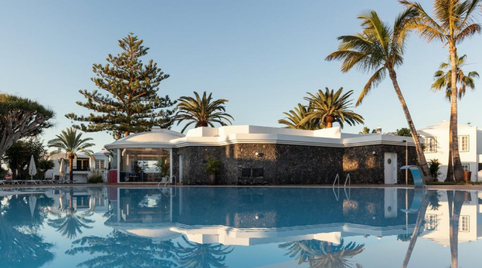 Hôtel Barcarola Club 4*, Séjour Espagne & ses îles, Canaries, Lanzarote par Ôvoyages Hôtel Barcarola Club 4*, Séjour Espagne & ses îles, Canaries, Lanzarote par Ôvoyages